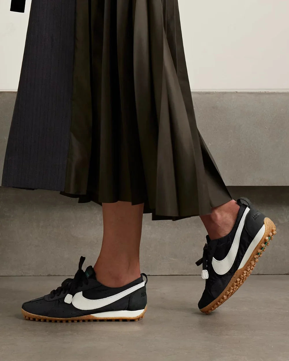 Nike x Jacquemus - Moon (UNISEX)